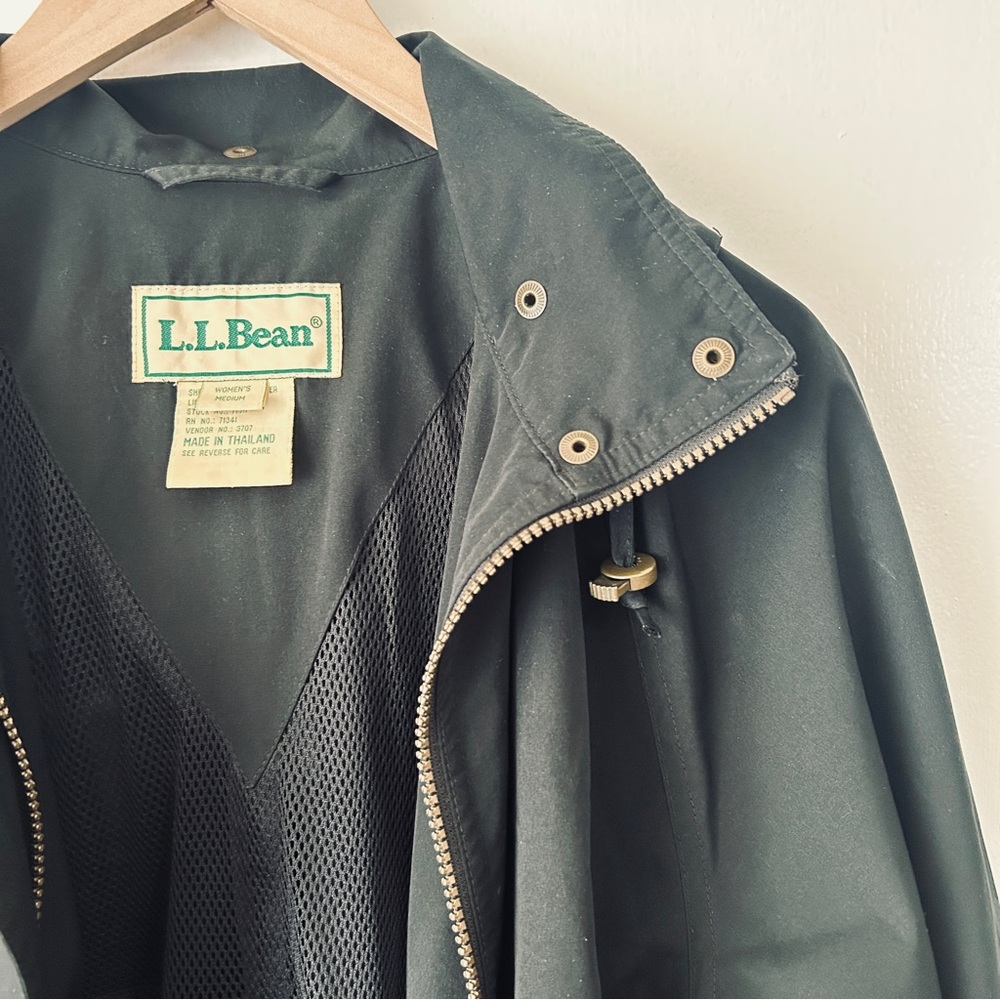 Vintage L.L. Bean Black Raincoat - Picture 3 of 9